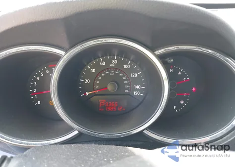 2011 Kia Sorento Lx z USA, uszkodzony, nr VIN 5XYKTDA1XBG100957